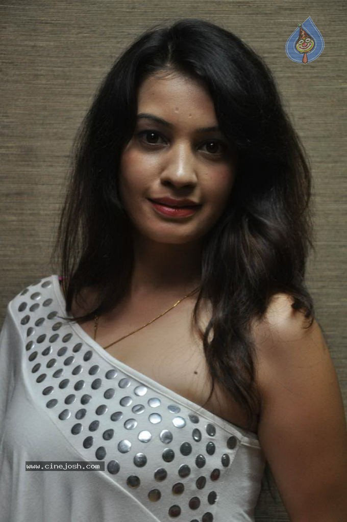 Diksha Panth New Stills - 39 / 47 photos
