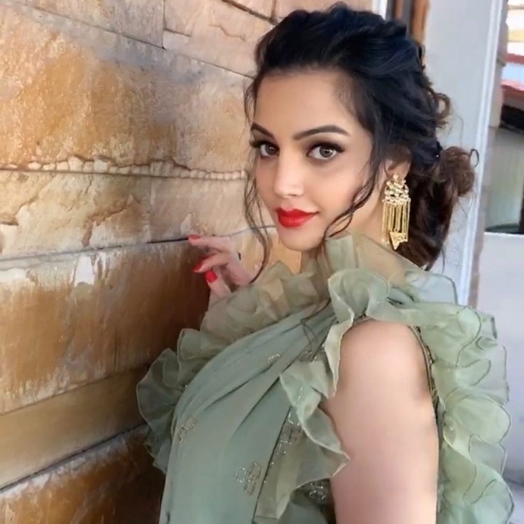 Diksha Panth Stills - 5 / 12 photos