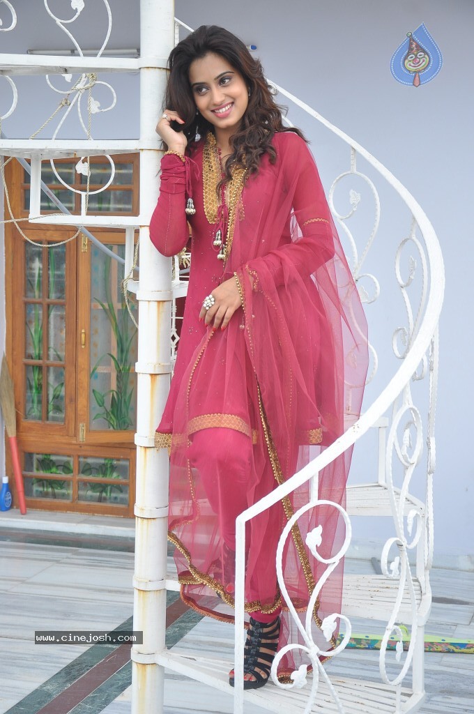 Dimple Chopade New Photos - 24 / 88 photos