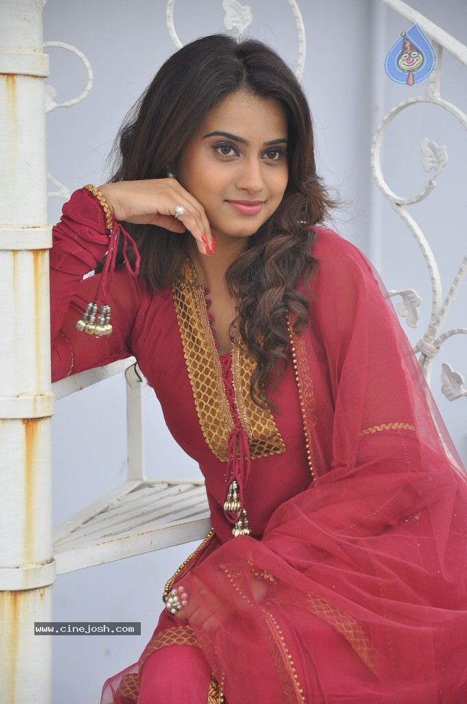Dimple Chopade New Photos - 72 / 88 photos