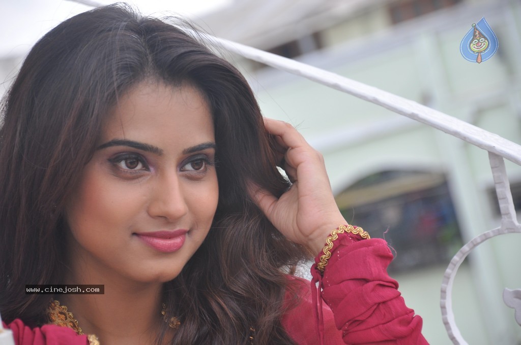 Dimple Chopade New Photos - 76 / 88 photos