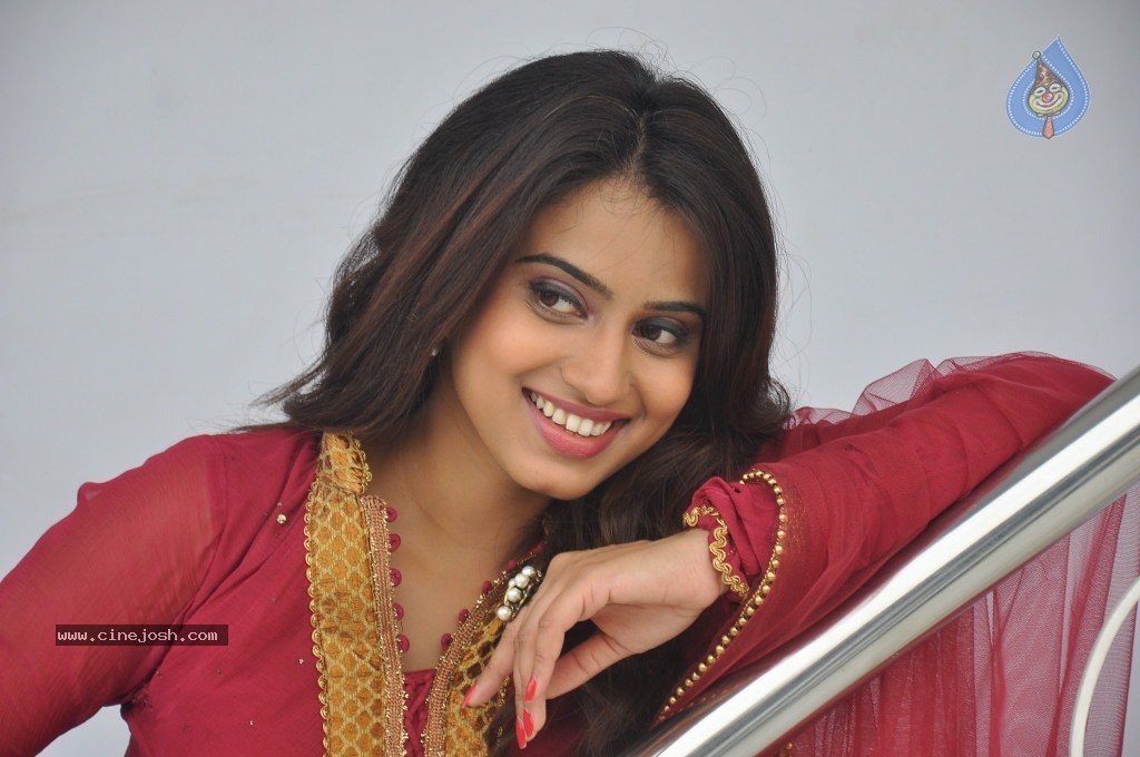 Dimple Chopade New Photos - 80 / 88 photos