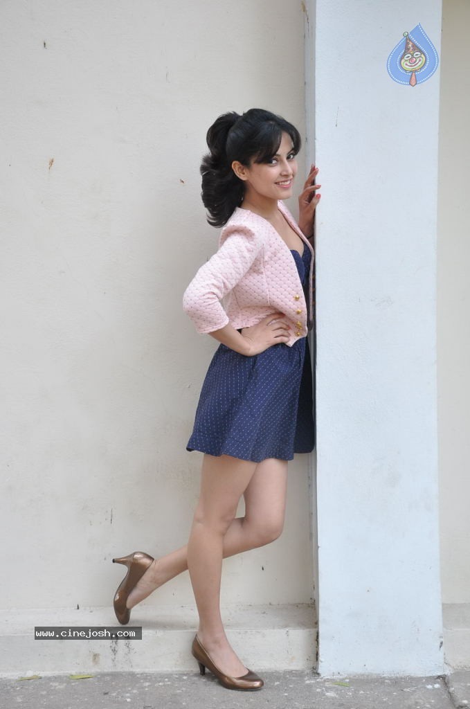 Disha Pandey Latest Gallery  - 36 / 96 photos