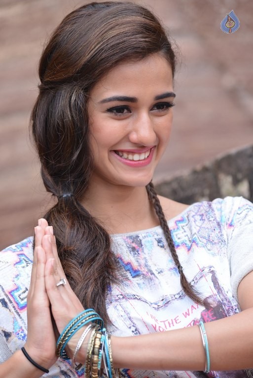 Disha Patani New Pics - 1 / 21 photos