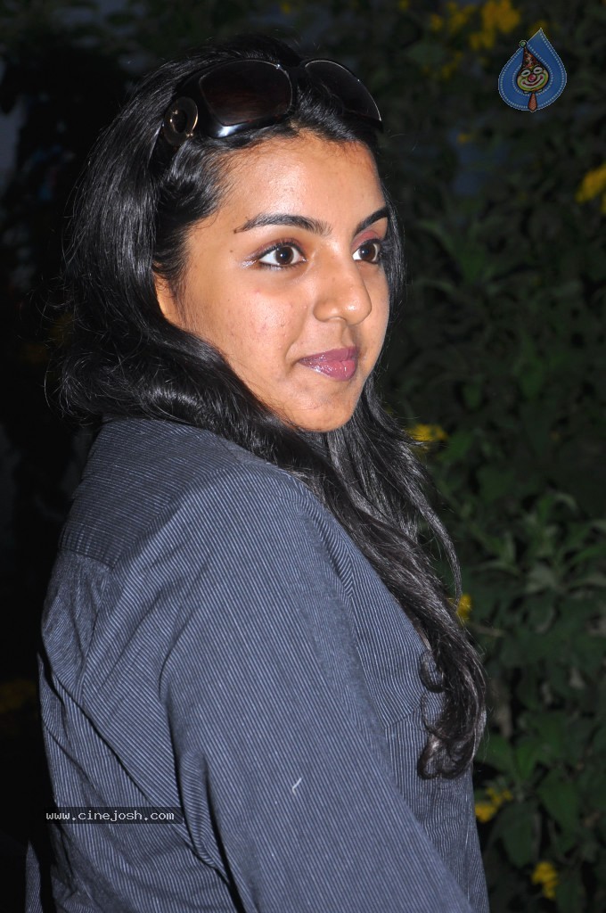 Divya Nagesh New Photos  - 5 / 27 photos