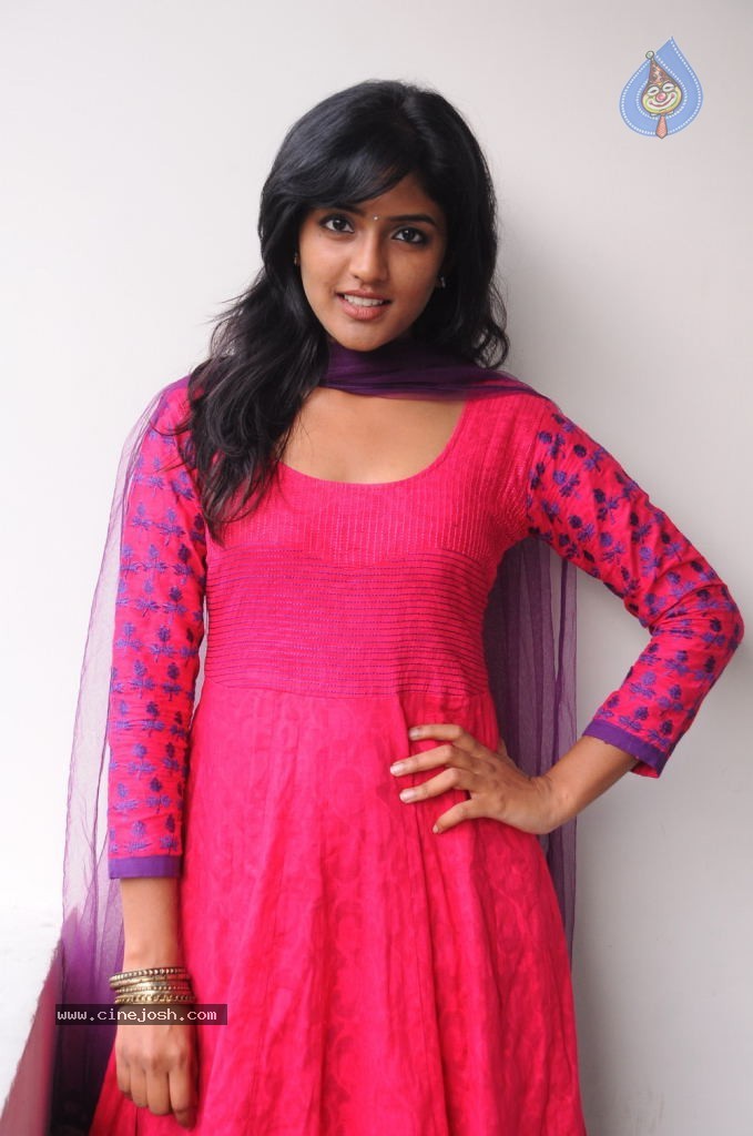 Eesha New Stills - 4 / 47 photos