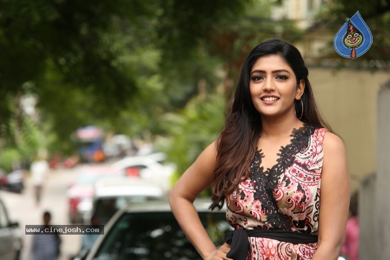 Eesha Rebba Latest Pics - 8 / 21 photos