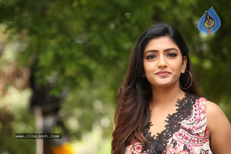 Eesha Rebba Latest Pics - 10 / 21 photos