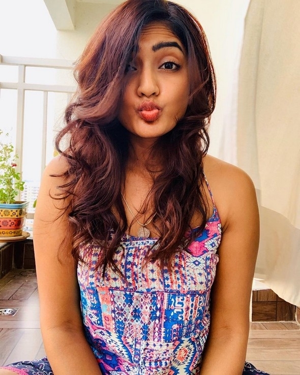 Eesha Rebba Photos - 9 / 12 photos