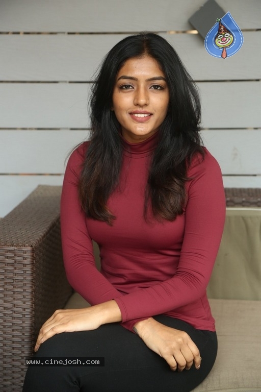 Eesha Rebba Photos - 1 / 20 photos