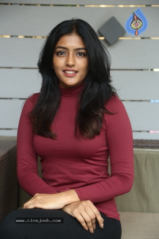 Eesha Rebba Photos - 3 / 20 photos