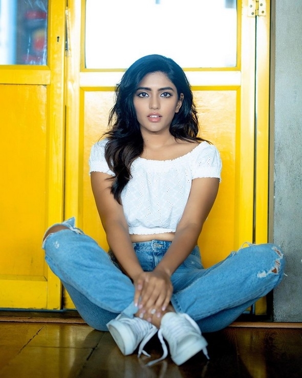 Eesha Rebba Stills - 10 / 13 photos
