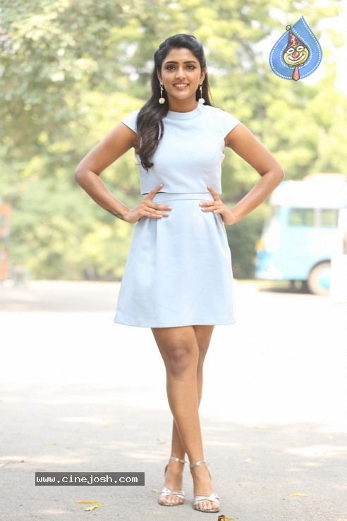 Eesha Rebba Stills - 16 / 33 photos