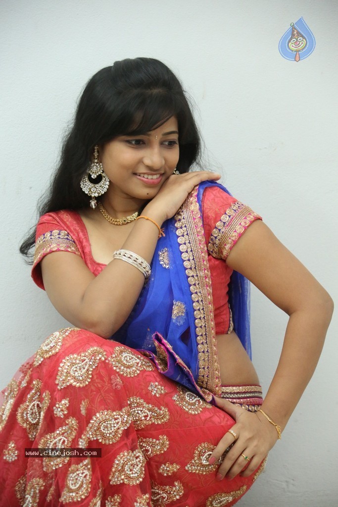 Eeshwa Shetty Stills - 28 / 84 photos