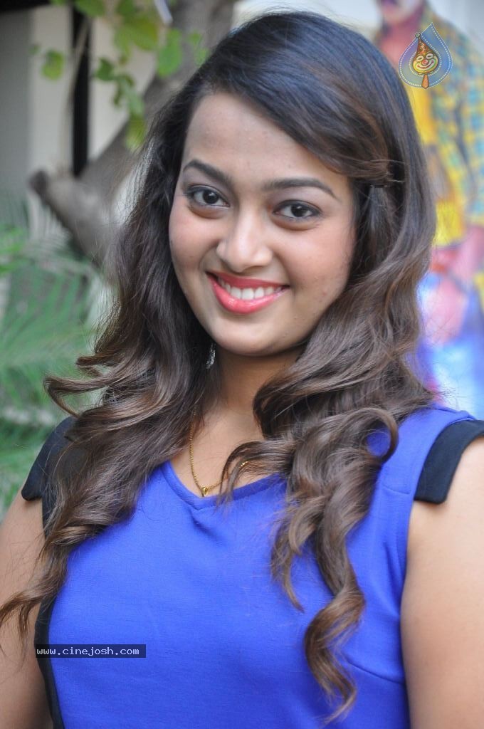 Ester Noronha Latest Gallery - 35 / 113 photos