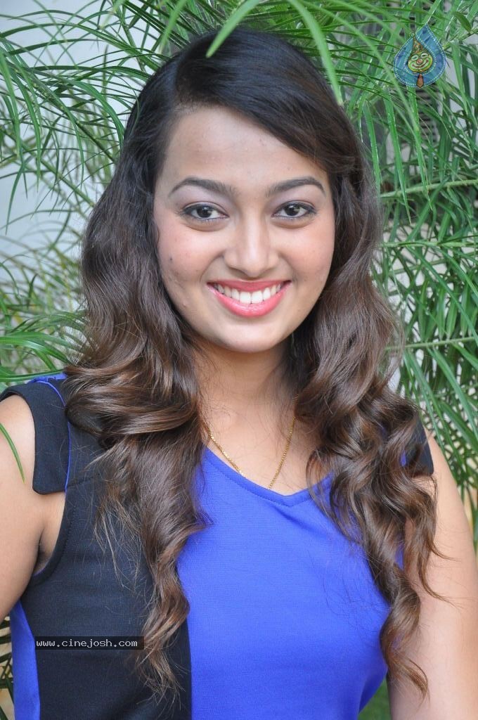 Ester Noronha Latest Gallery - 52 / 113 photos