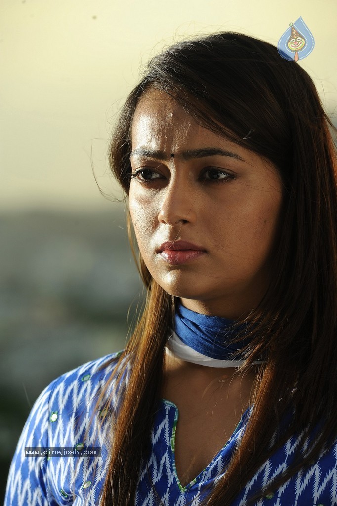 Ester Noronha New Gallery - 37 / 73 photos