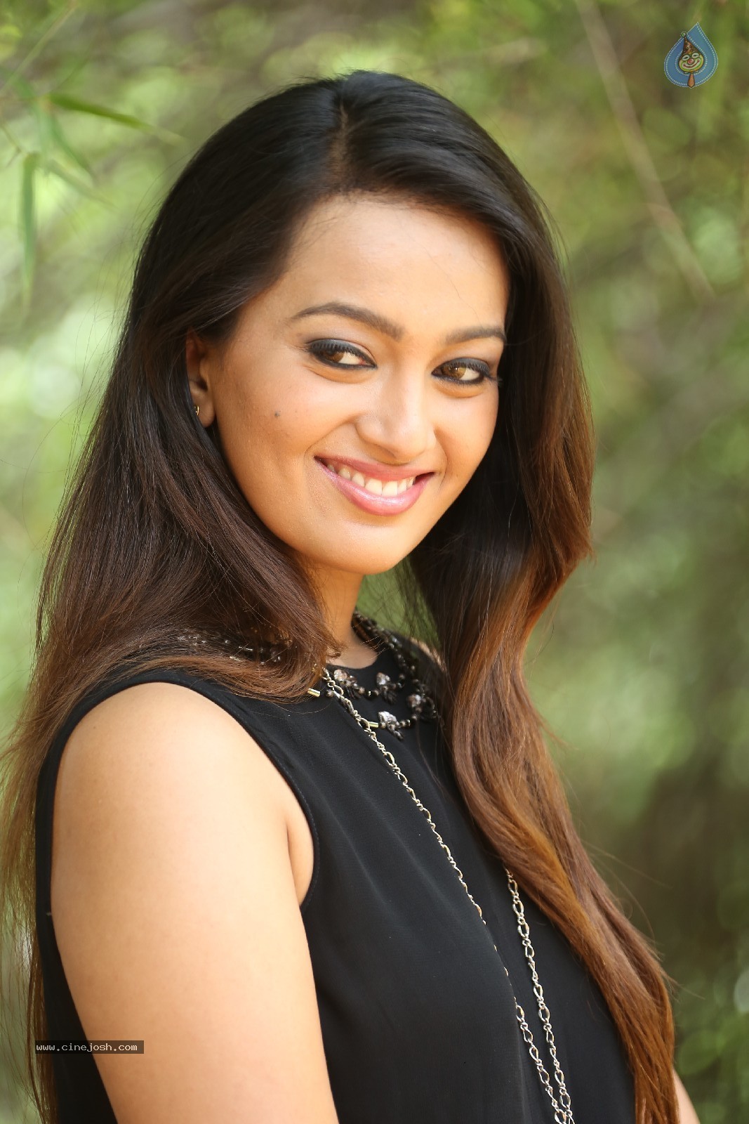 Ester Noronha New Photos - 15 / 149 photos