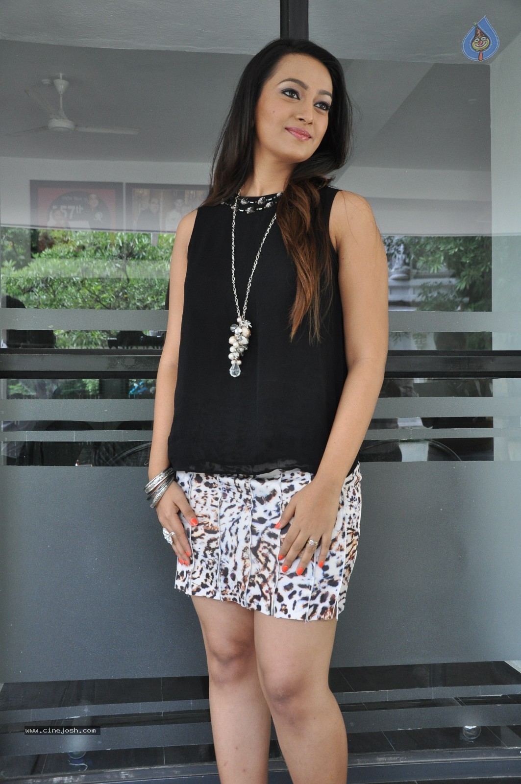 Ester Noronha New Photos - 36 / 149 photos