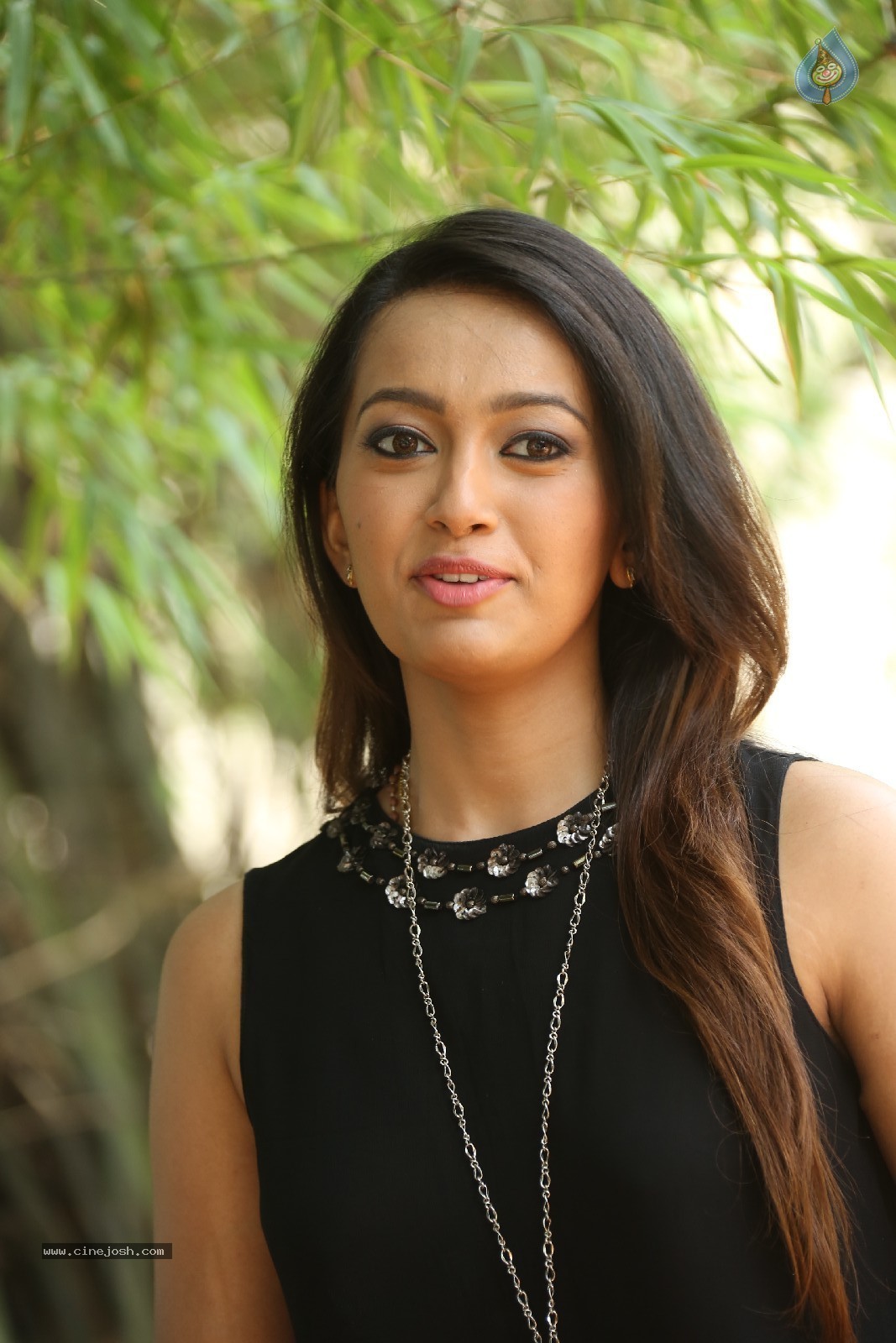 Ester Noronha New Photos - 57 / 149 photos