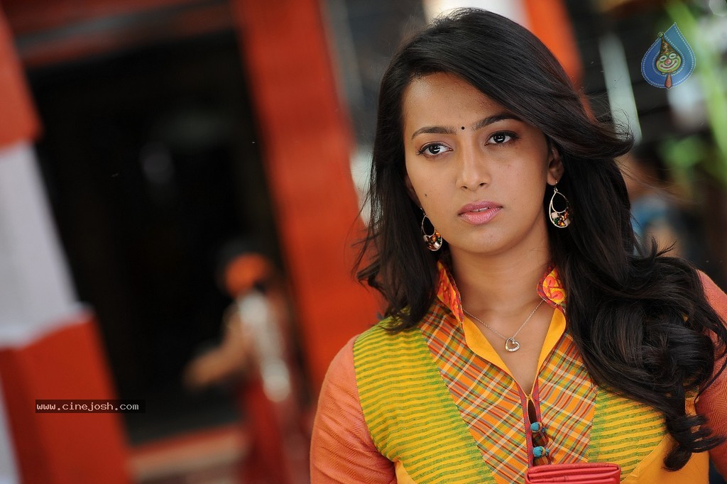 Ester Noronha New Photos - 57 / 58 photos