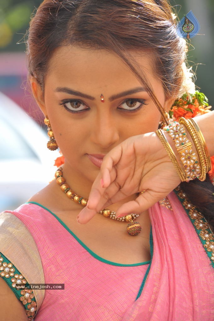 Ester Noronha New Photos - 6 / 41 photos