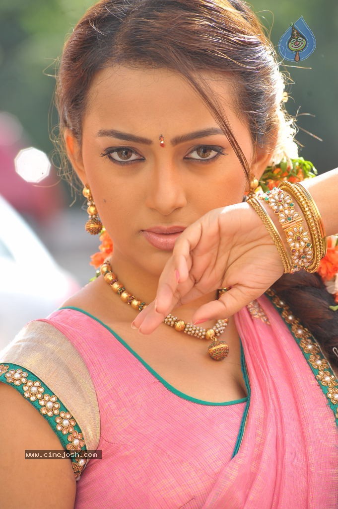 Ester Noronha New Photos - 39 / 41 photos