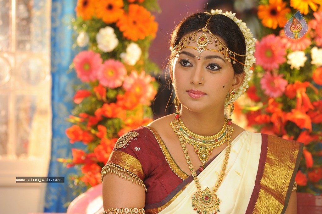 Ester Noronha New Pics - 53 / 54 photos
