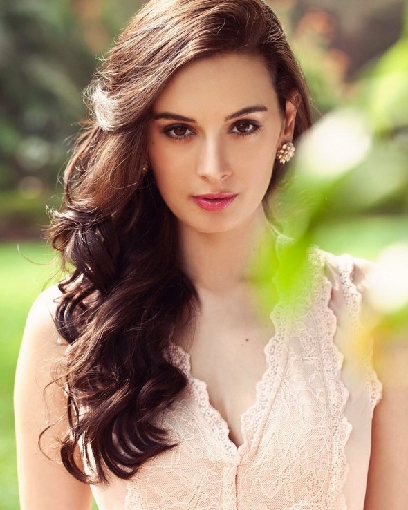 Evelyn Sharma Stills - 9 / 12 photos