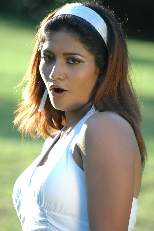 Gayathri - 97 / 101 photos
