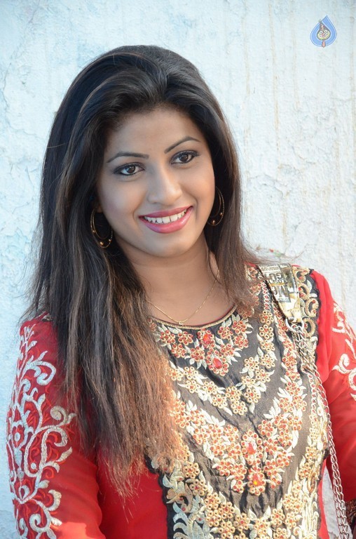 Geethanjali Latest Pics - 29 / 29 photos