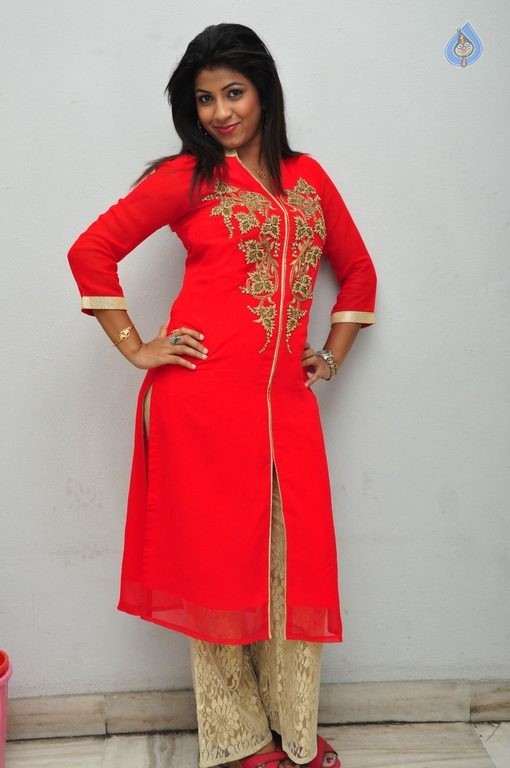 Geethanjali New Photos - 4 / 42 photos