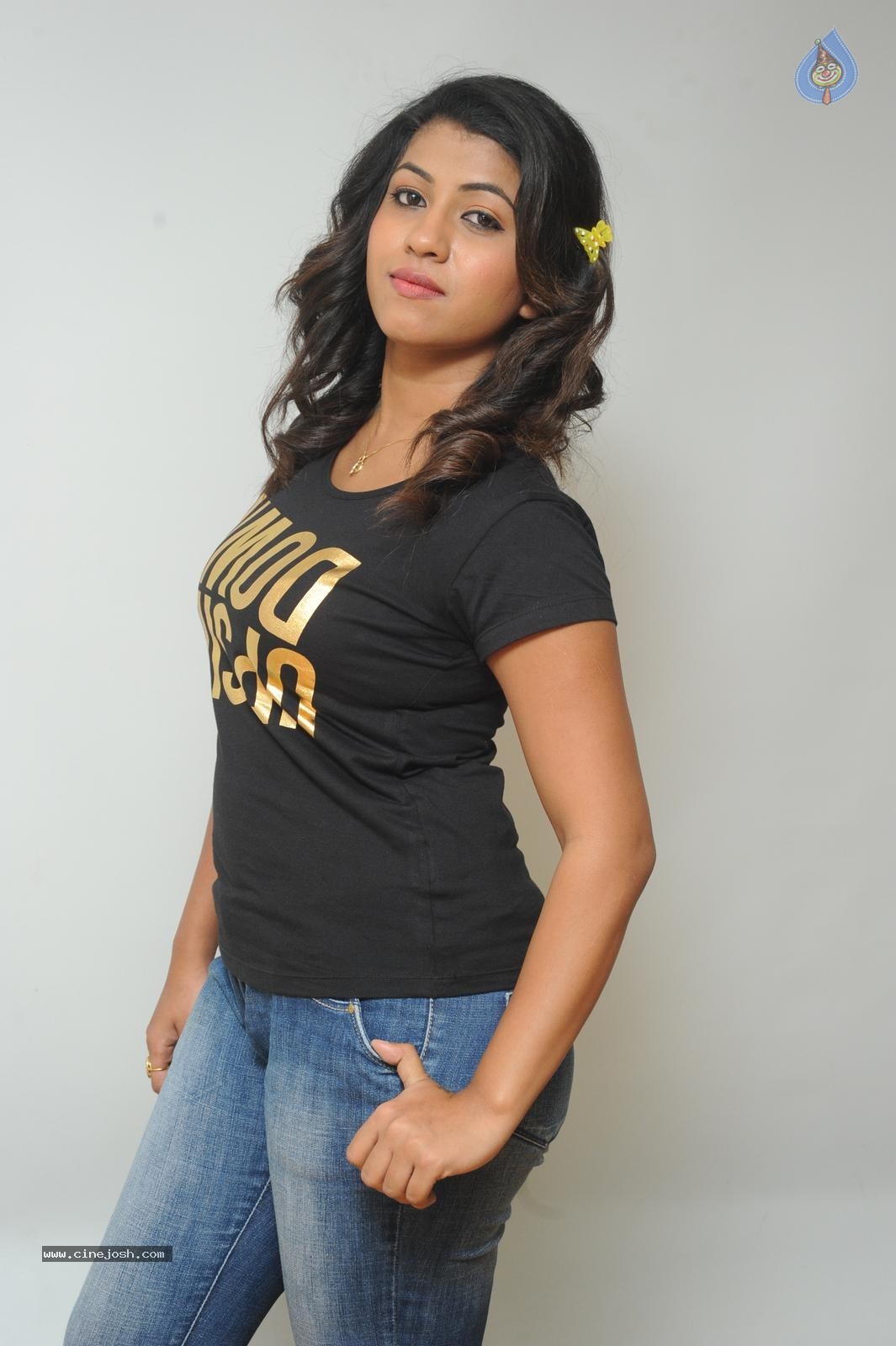 Geethanjali New Stills - 2 / 90 photos