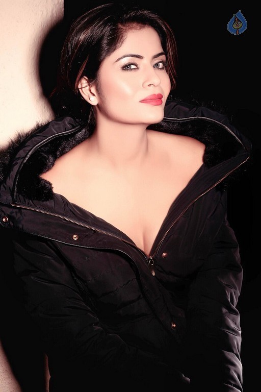 Gehana Vasisth Latest Stills - 18 / 21 photos
