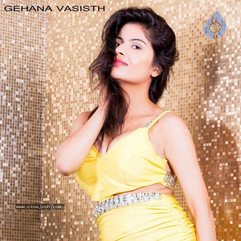 Gehana Vasisth New Pics - 25 / 44 photos