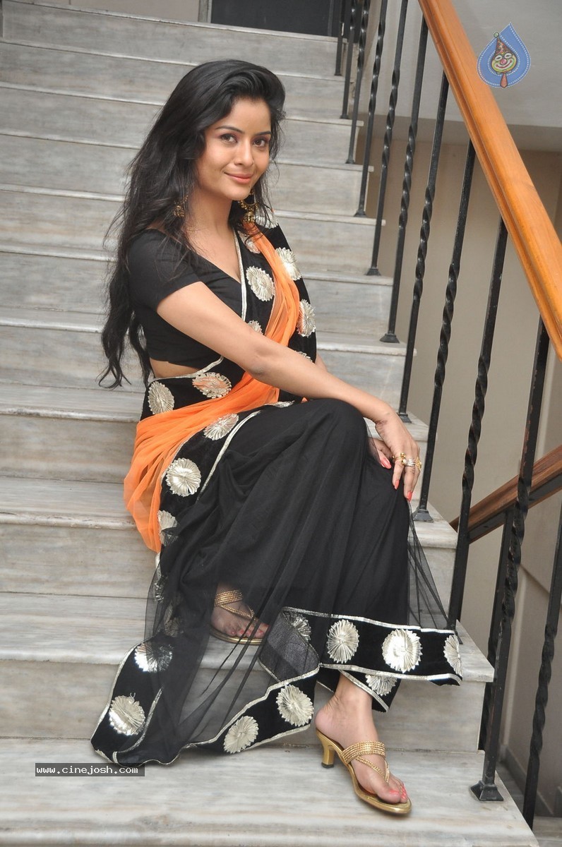 Gehana Vasisth Hot Pics - 48 / 80 photos