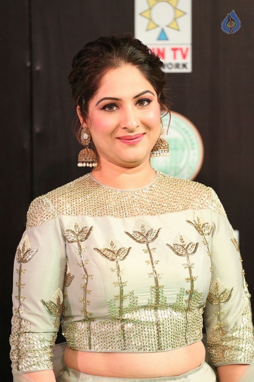 Gowri Munjal New Photos - 47 / 54 photos