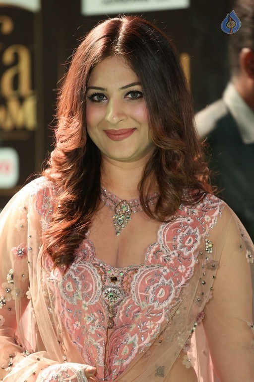 Gowri Munjal Photos at IIFA 2017 - 33 / 41 photos