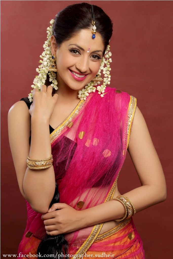 Gurleen Chopra New Photos - 14 / 20 photos
