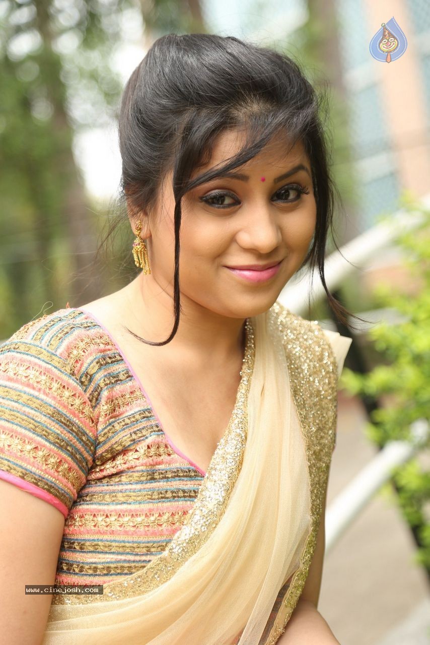 Hamida Photos - 15 / 58 photos