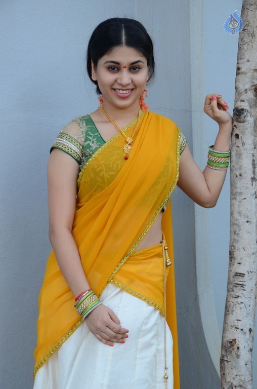 Hamidha Pics - 27 / 32 photos
