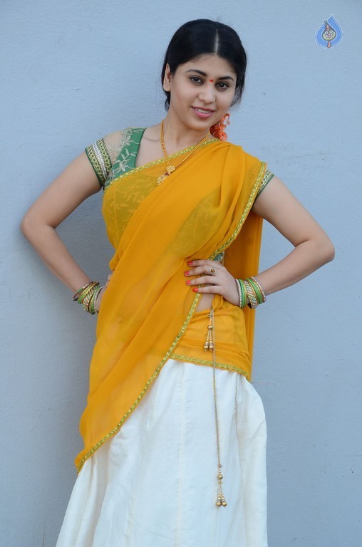 Hamidha Pics - 29 / 32 photos