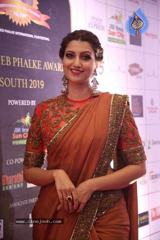 Hamsa Nandini Photos - 1 / 15 photos