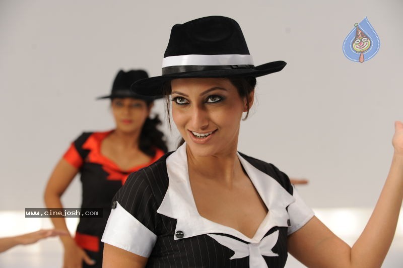 Hamsa Nandini Stills - 22 / 61 photos