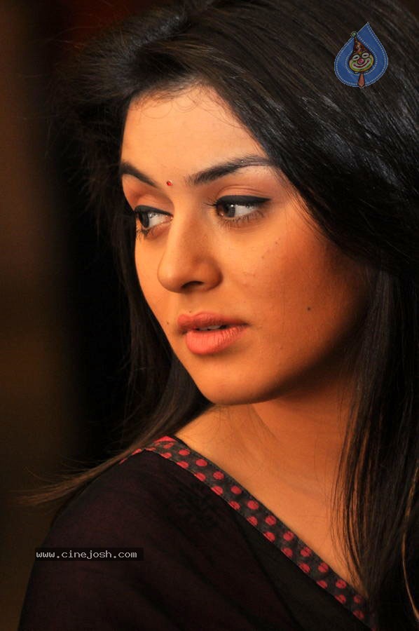 Hansika Photo Gallery - 11 / 55 photos