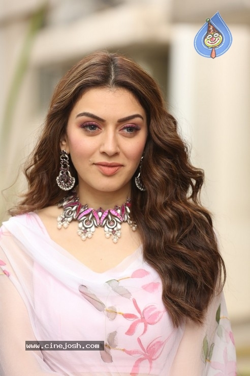 Hansika Stills - 6 / 21 photos