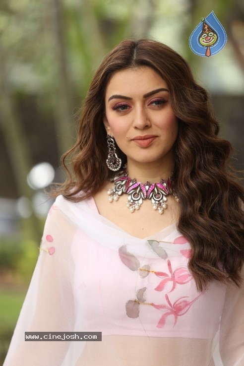 Hansika Stills - 19 / 21 photos