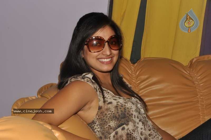 Hari Priya Stills - 8 / 114 photos