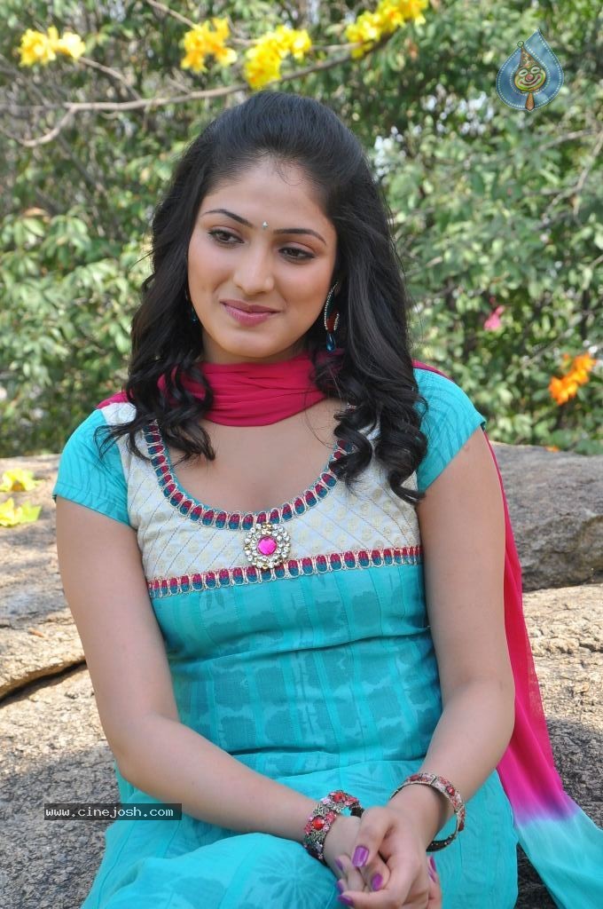 Haripriya Latest Photos - 26 / 47 photos