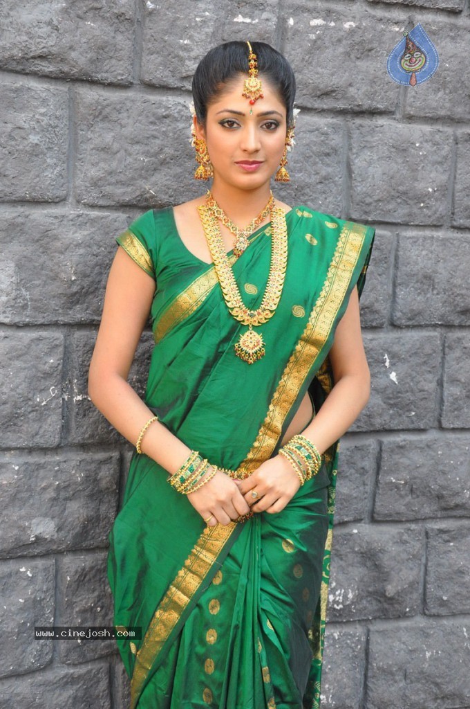 Haripriya Latest Stills - 54 / 77 photos